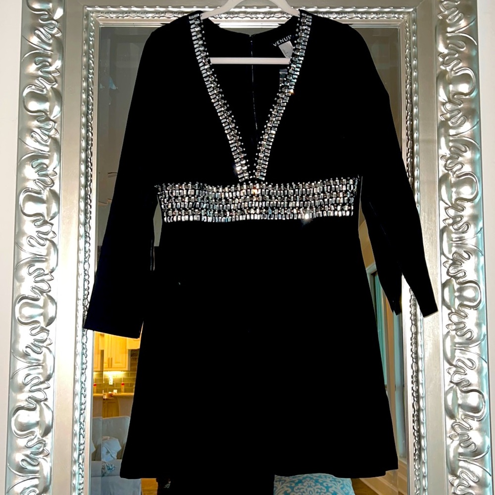 VENUS NWT Black Deep V-neck Cocktail Dress Size 12